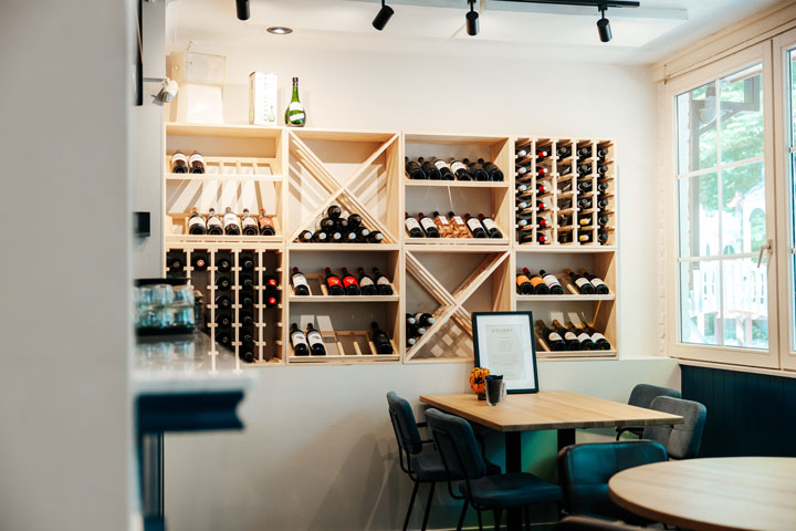 restaurant