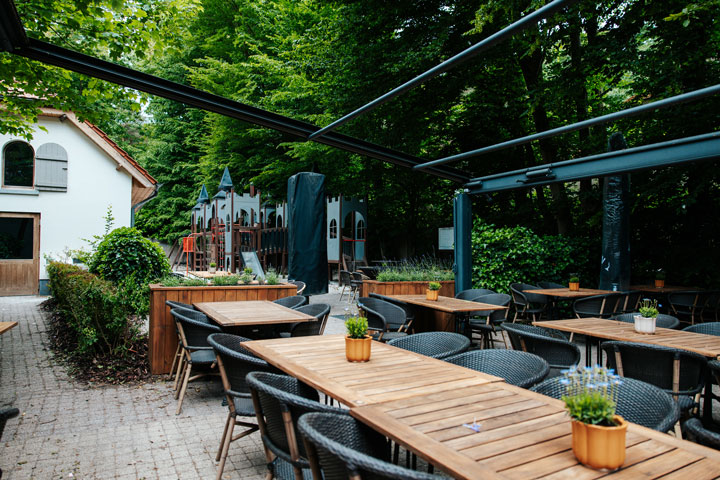 restaurant